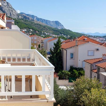 Villa Emiljia Makarska Exterior photo