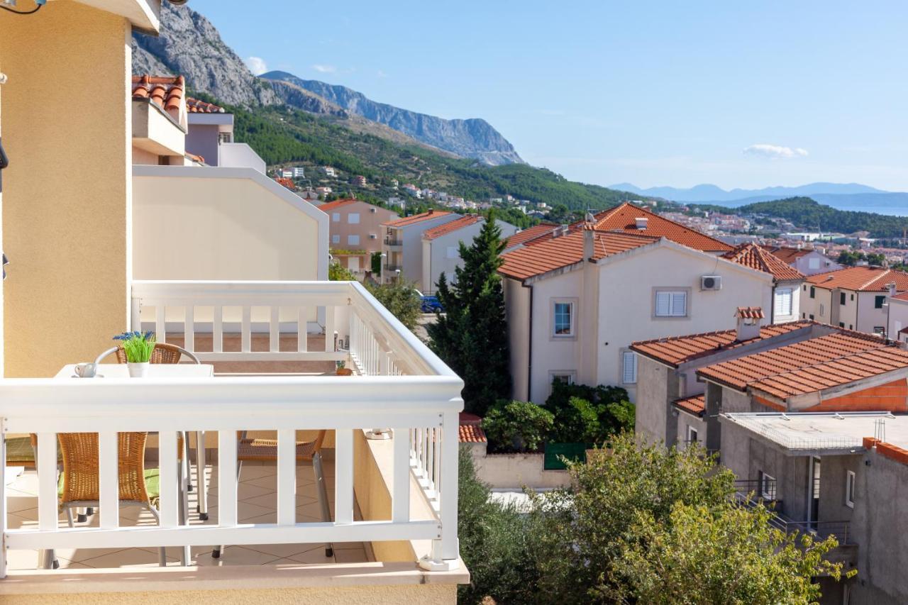 Villa Emiljia Makarska Exterior photo