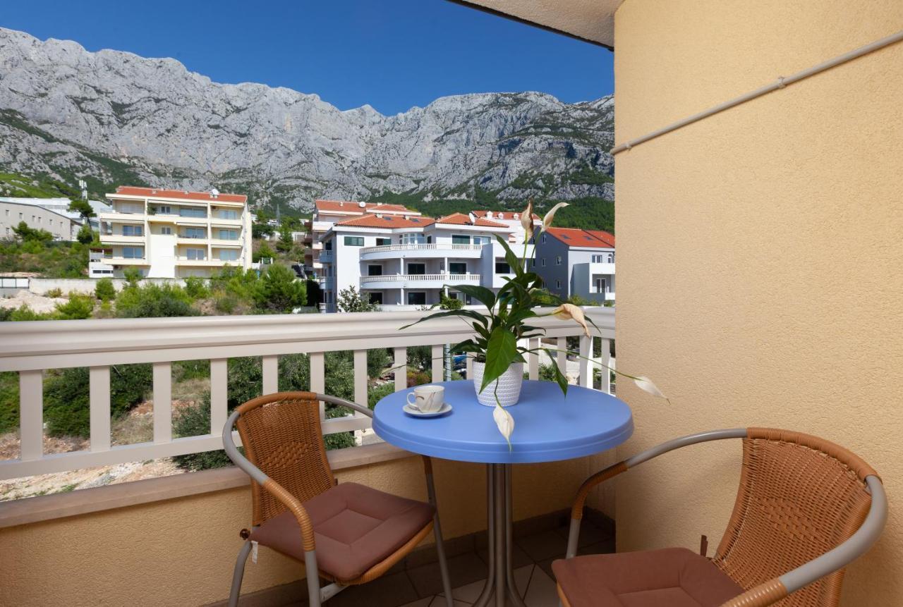 Villa Emiljia Makarska Exterior photo